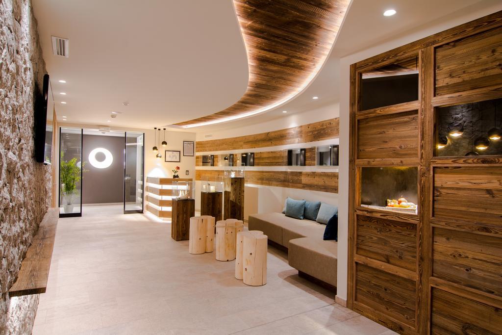 Hotel Alaska Сельва-ди-Валь-Гардена Экстерьер фото