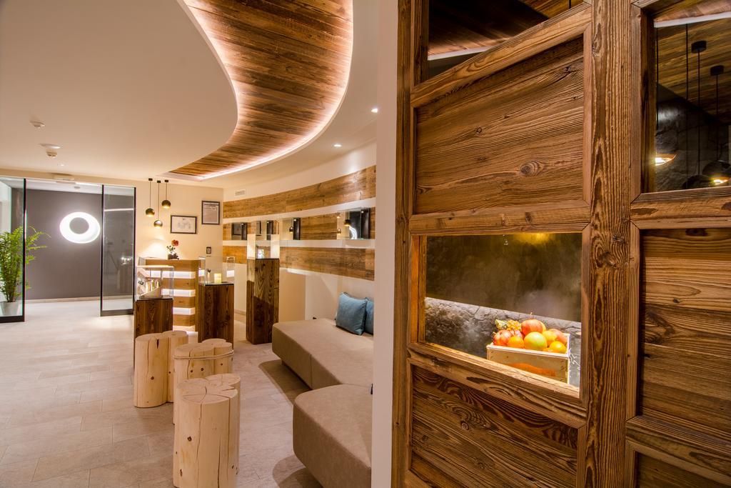 Hotel Alaska Сельва-ди-Валь-Гардена Экстерьер фото