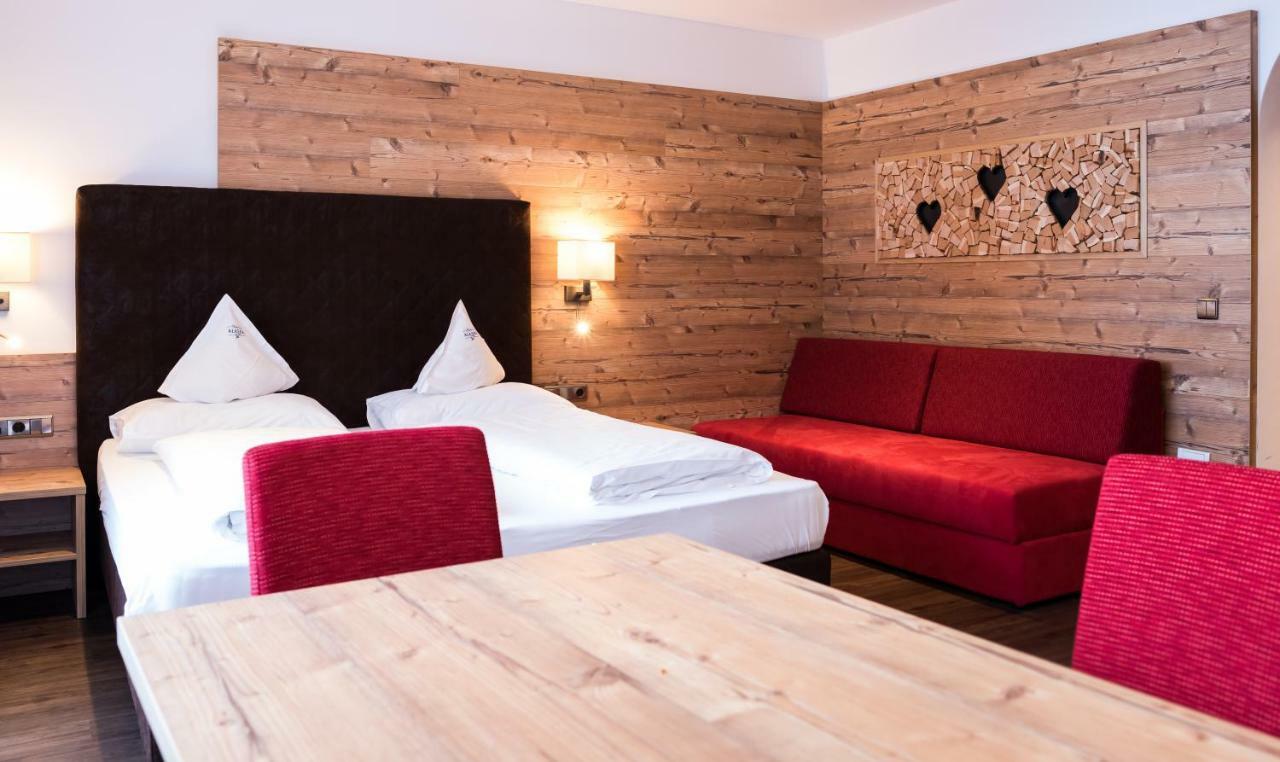 Hotel Alaska Сельва-ди-Валь-Гардена Экстерьер фото